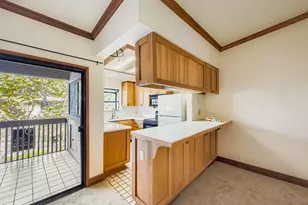 8840 Villa La Jolla Dr, La Jolla, CA 92037 - Photo 12