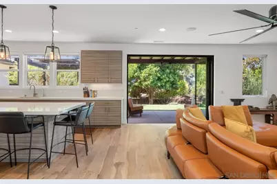  1180 Devonshire Dr, Encinitas, CA 92024 - Photo 6