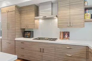 1180 Devonshire Dr, Encinitas, CA 92024 - Photo 10