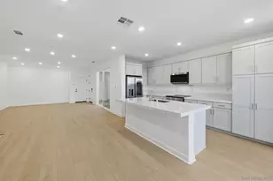 112 VILLAGE WALK Wy, Ramona, CA 92065 - Photo 2