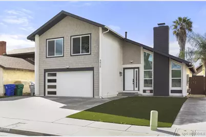  4826 Cannington Dr, San Diego, CA 92117 - Photo 2