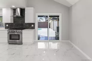 4826 Cannington Dr, San Diego, CA 92117 - Photo 10