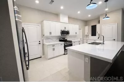  2028 Bluestone Circle, Chula Vista, CA 91913 - Photo 4