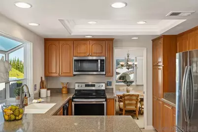  18018 Calle Estepona, San Diego, CA 92128 - Photo 6