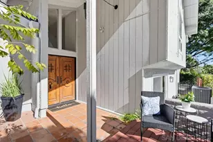 2003 Caminito Circulo Norte, La Jolla, CA 92037 - Photo 2