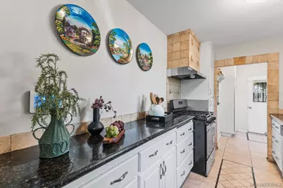  406 G Ave, National City, CA 91950 - Photo 8