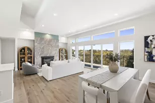7875 Bellakaren Pl, La Jolla, CA 92037 - Photo 6