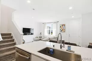 940 Cooper Pl, San Diego, CA 92102 - Photo 16