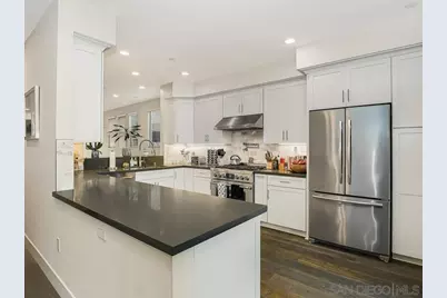  938 Opal, San Diego, CA 92109 - Photo 6