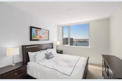  700 W E Street #2802, San Diego, CA 92101 - Photo 24