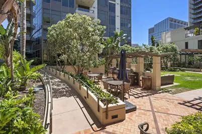  700 W E Street #2802, San Diego, CA 92101 - Photo 46