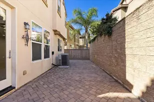 10034 Leavesly Trail, Santee, CA 92071 - Photo 26