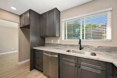  4758 Westridge Dr, Oceanside, CA 92056 - Photo 6