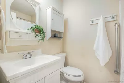  2935 Lloyd St, San Diego, CA 92117 - Photo 20