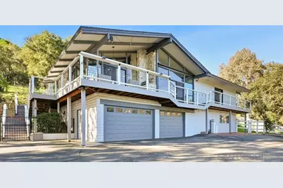  26138 Jesmond Dene Rd, Escondido, CA 92026 - Photo 2