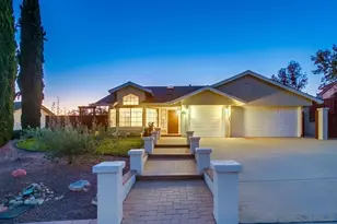 5359 Triple Crown Dr, Bonsall, CA 92003 - Photo 2