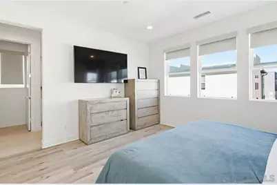  8025 Silvercrest Way, San Diego, CA 92126 - Photo 16