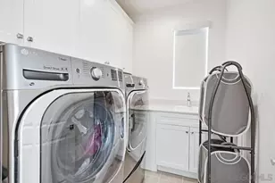 8025 Silvercrest Wy, San Diego, CA 92126 - Photo 14