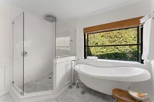 4540 E Talmadge Dr, San Diego, CA 92116 - Photo 18