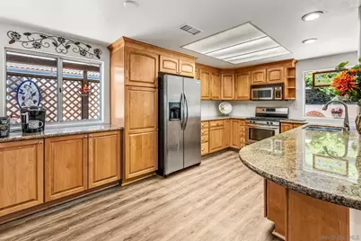  1261 La Mirada Ave, Escondido, CA 92026 - Photo 12