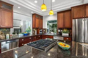 7521 Navigator Cir, Carlsbad, CA 92011 - Photo 18