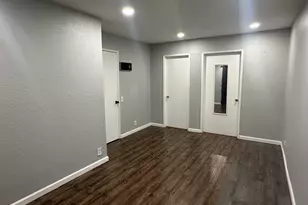 3142 Midway Dr, San Diego, CA 92110 - Photo 12