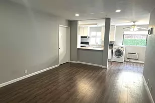 3142 Midway Dr, San Diego, CA 92110 - Photo 6