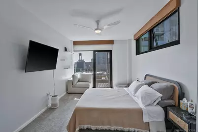  350 11th Ave #922, San Diego, CA 92101 - Photo 20