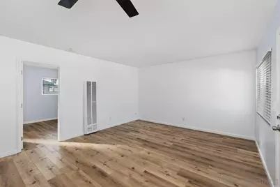  1413 Hemlock Ave, Imperial Beach, CA 91932 - Photo 2