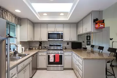  10565 Burned Oak Lane, Escondido, CA 92026 - Photo 8