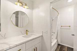 1885 Diamond St, San Diego, CA 92109 - Photo 12