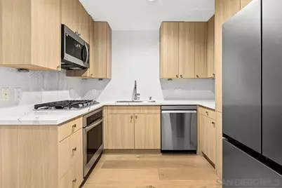  801 Ash St #402, San Diego, CA 92101 - Photo 12