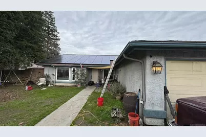  3642 W Redlands Ave, Fresno, CA 93722 - Photo 2
