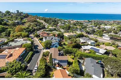  7850 Roseland Dr, La Jolla, CA 92037 - Photo 40