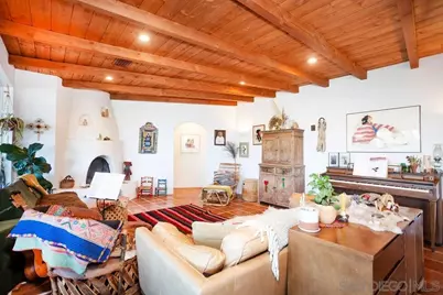  255 Hillside Place, El Cajon, CA 92021 - Photo 10