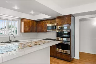 11518 205th St, Lakewood, CA 90715 - Photo 10