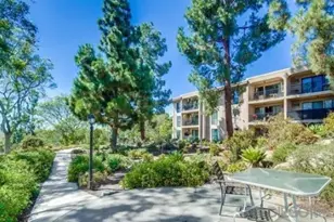 7838 Cowles Mountain Ct, San Diego, CA 92119 - Photo 2