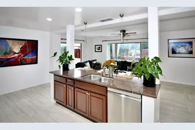  1400 Darwin Dr, Oceanside, CA 92056 - Photo 4