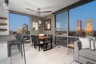 321 Tenth Ave, San Diego, CA 92101 - Photo 2