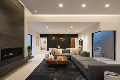  8751 Glenwick Ln, La Jolla, CA 92037 - Photo 10