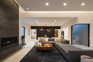 8751 Glenwick Ln, La Jolla, CA 92037 - Photo 10