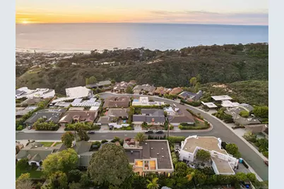  8751 Glenwick Ln, La Jolla, CA 92037 - Photo 14