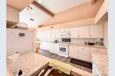  8585 Via Mallorca #4, La Jolla, CA 92037 - Photo 6