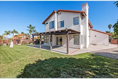  5070 Chalet Dr, Oceanside, CA 92057 - Photo 2