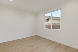 5140 Los Robles Dr, Carlsbad, CA 92008 - Photo 46