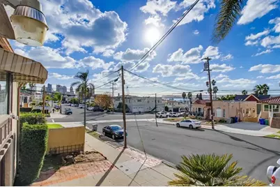  2421 Brant Street, San Diego, CA 92101 - Photo 2