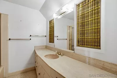  2421 Brant Street, San Diego, CA 92101 - Photo 18