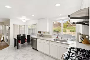 11637 Thomas Hayes Ln, San Diego, CA 92126 - Photo 14