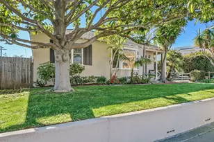 3143 Meadow Grove Dr, San Diego, CA 92110 - Photo 2