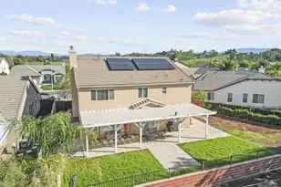 39795 Payton Ct, Murrieta, CA 92563 - Photo 4